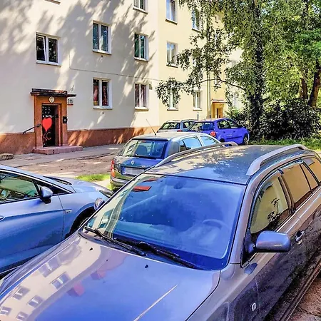 Apartment 1 Bedroom In *